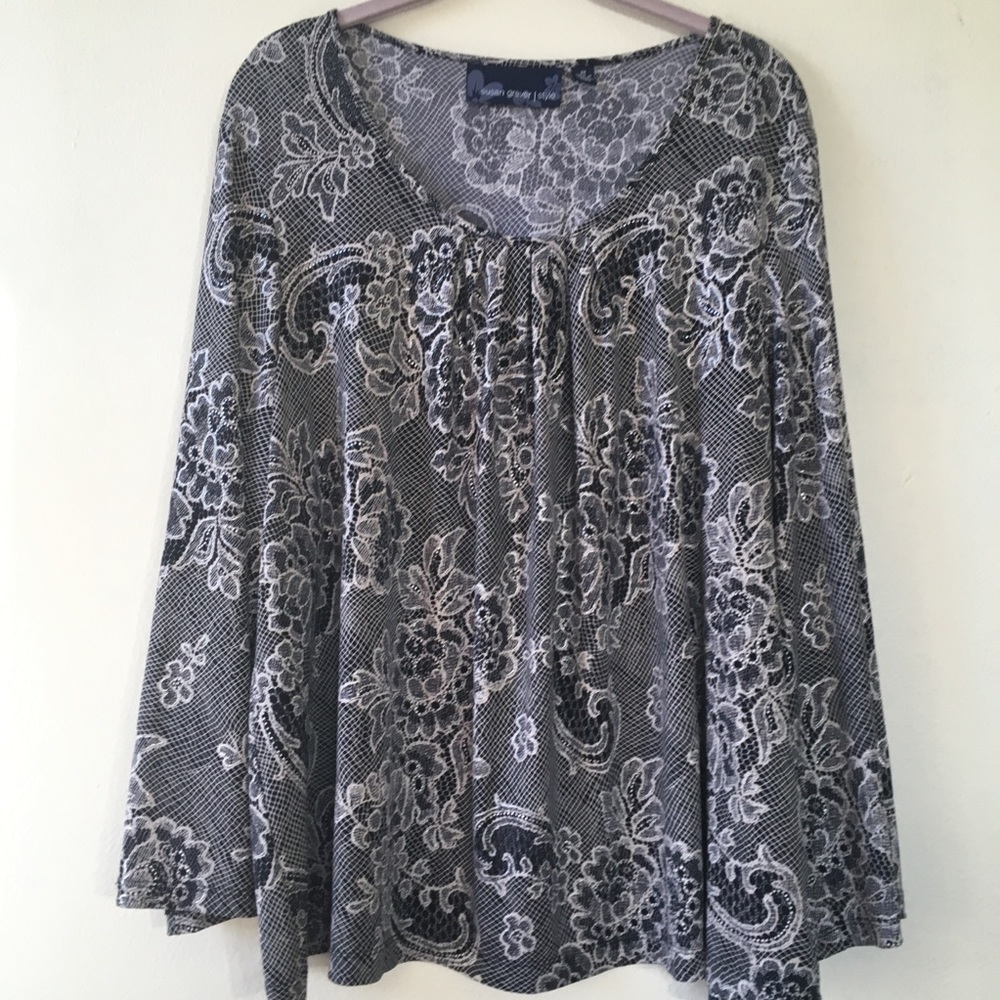 Susan Graver Style Flowers and Lace top-2X.
